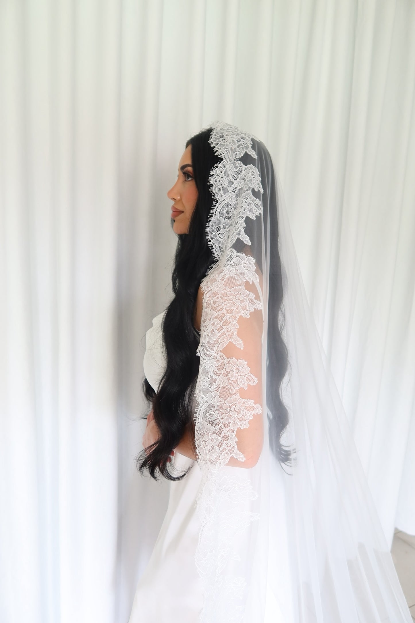 Lucia One Tier Mantilla Veil