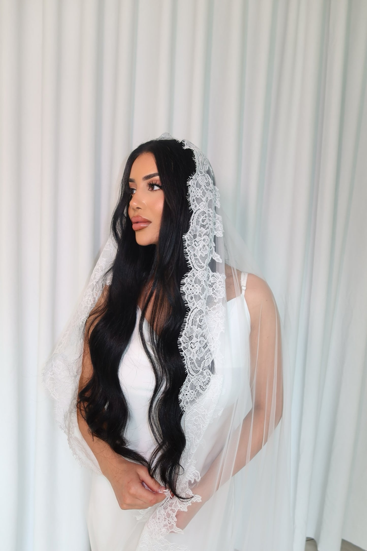 Lucia One Tier Mantilla Veil