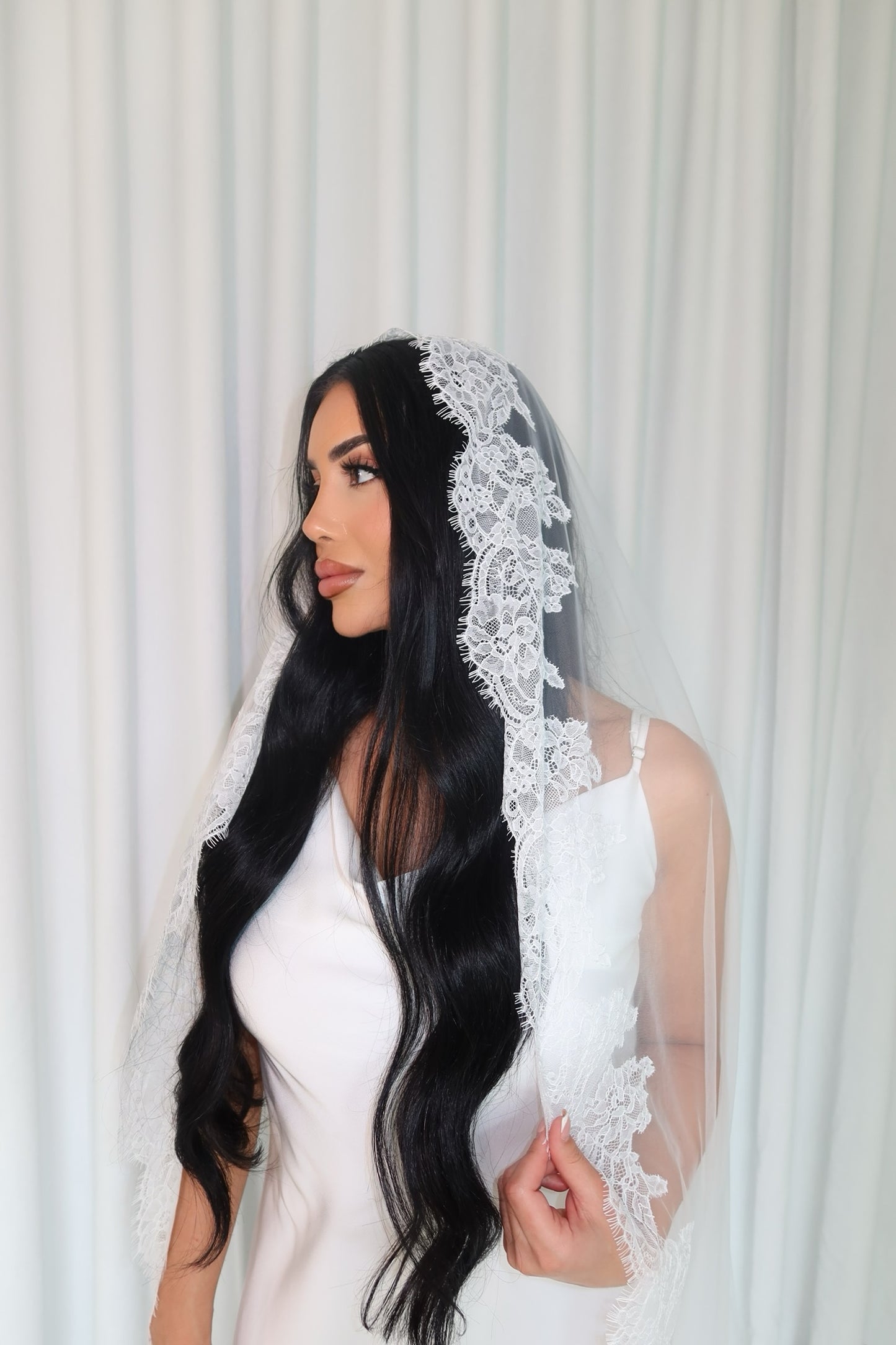 Lucia One Tier Mantilla Veil