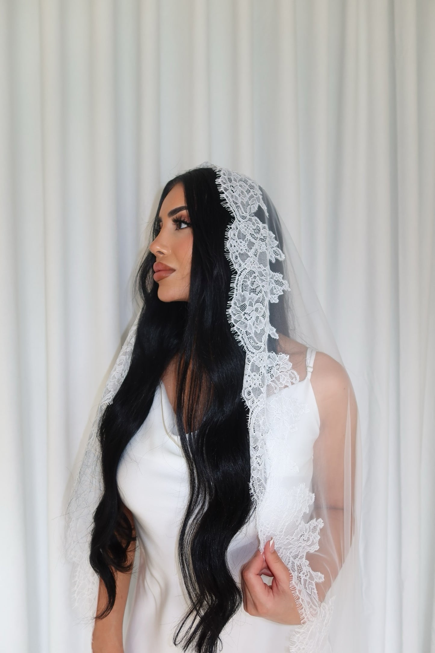 Lucia One Tier Mantilla Veil