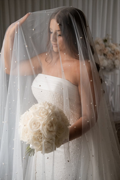 Indiana Pearl and Crystal Veil