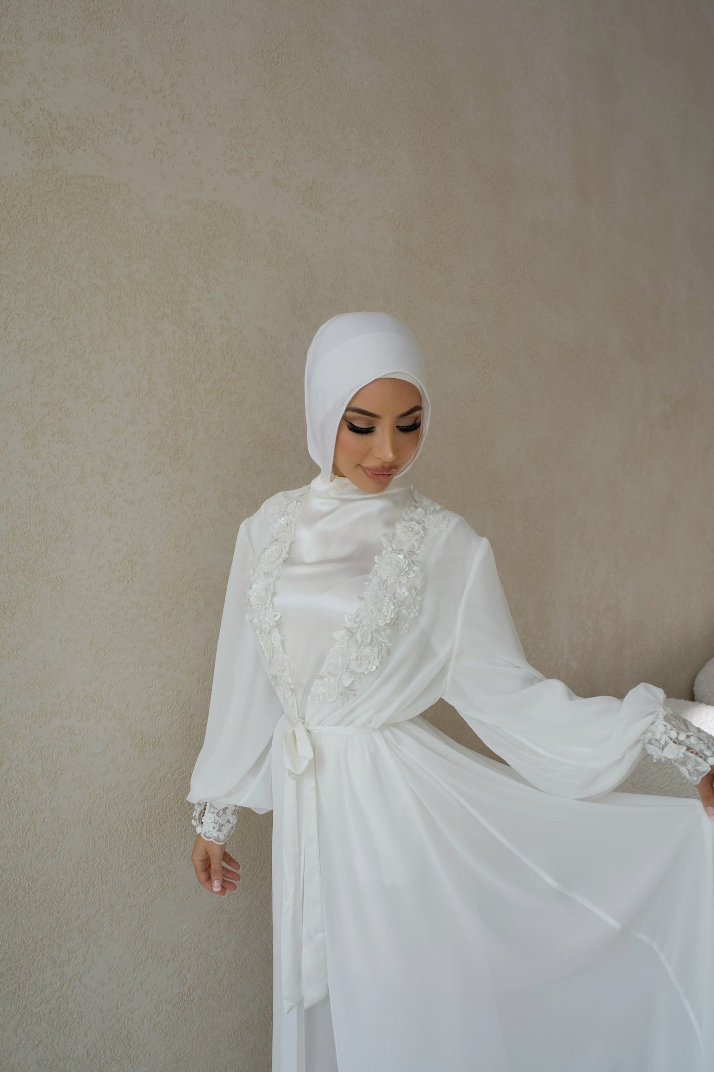 Saleha Bridal Lace Robe