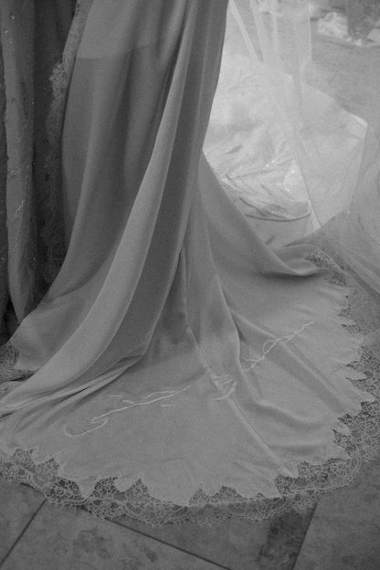 Midnight Maxi Lace Bridal Robe