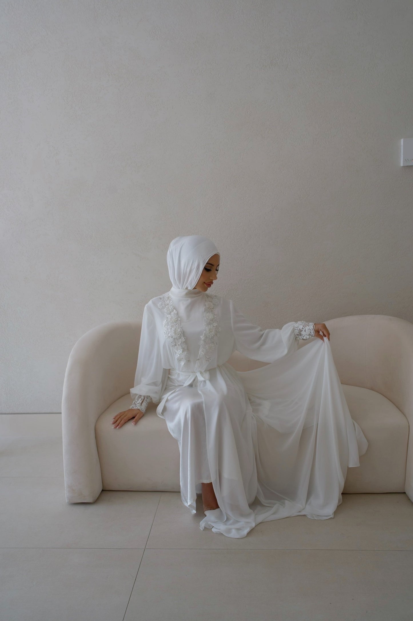 Saleha Bridal Lace Robe