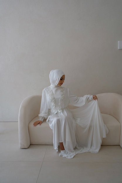 Saleha Bridal Lace Robe