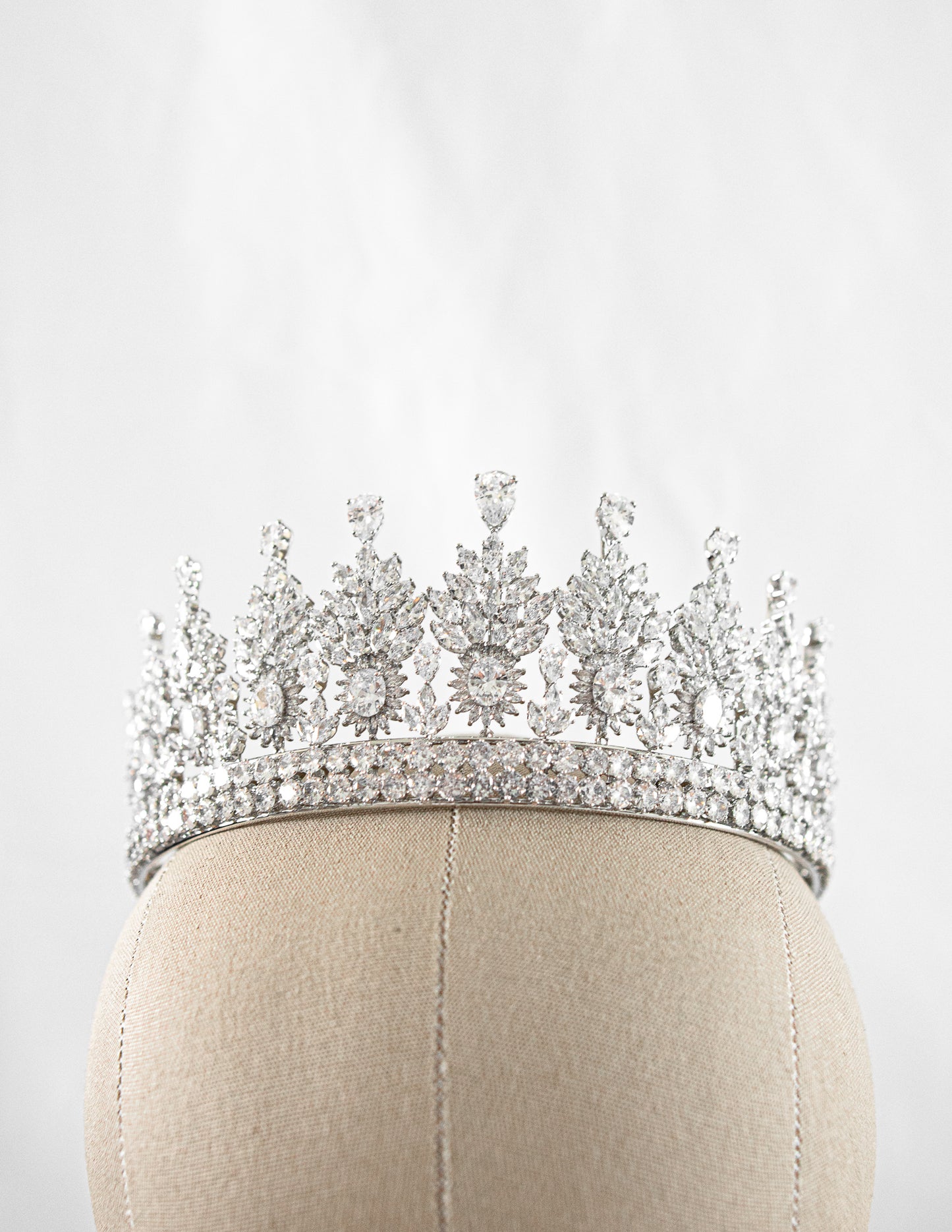 Luna Tiara